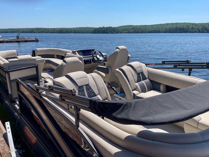 2024 Harris Grand Mariner 250 Photo 7 of 14