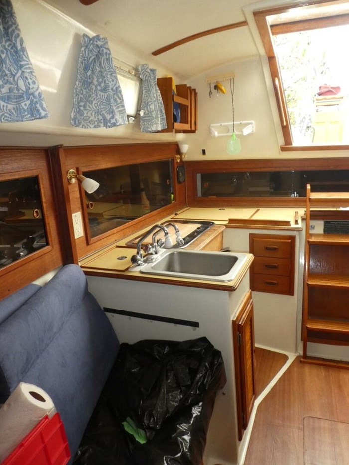 1983 Watkins Sailboat Photo 10 sur 19
