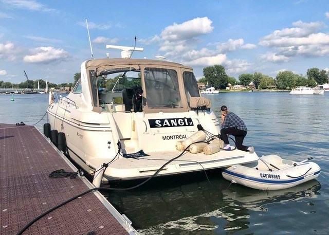2002 Cruisers Yachts 3870 Photo 6 sur 19