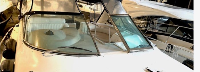 2002 Cruisers Yachts 3870 Photo 8 sur 19