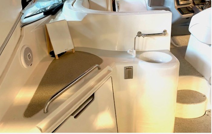 2002 Cruisers Yachts 3870 Photo 10 sur 19