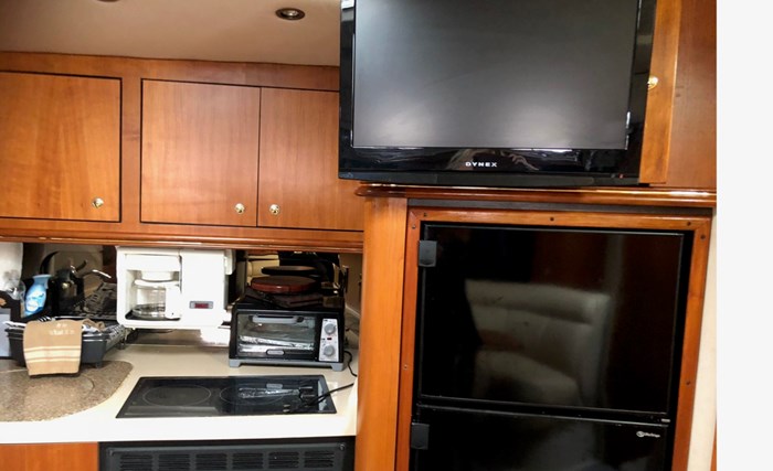 2002 Cruisers Yachts 3870 Photo 16 sur 19