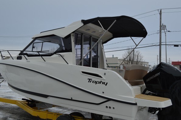 2025 Bayliner T23 EXPLORER 225XL V6 DTS Photo 11 sur 18