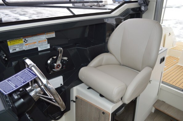 2025 Bayliner T23 EXPLORER 225XL V6 DTS Photo 6 sur 18