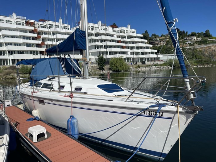 1996 Catalina 320 Photo 1 sur 87