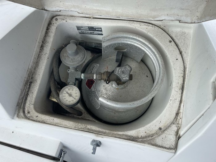 1996 Catalina 320 Photo 36 sur 87