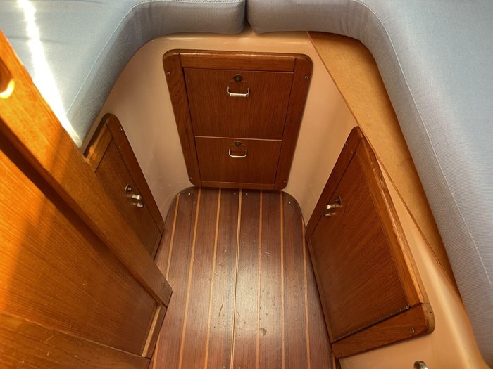 1996 Catalina 320 Photo 72 sur 87