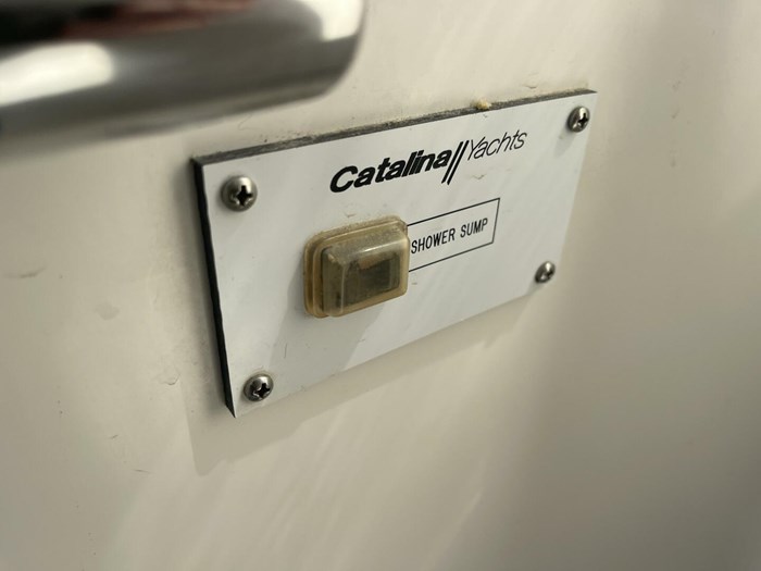 1996 Catalina 320 Photo 74 sur 87