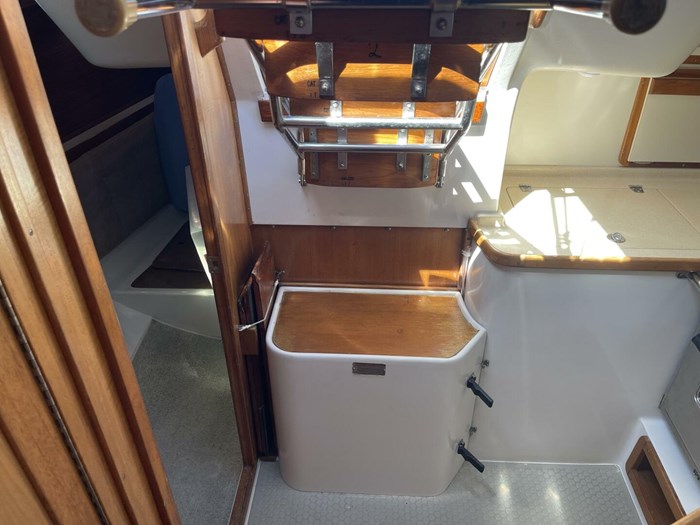 1996 Catalina 320 Photo 77 sur 87