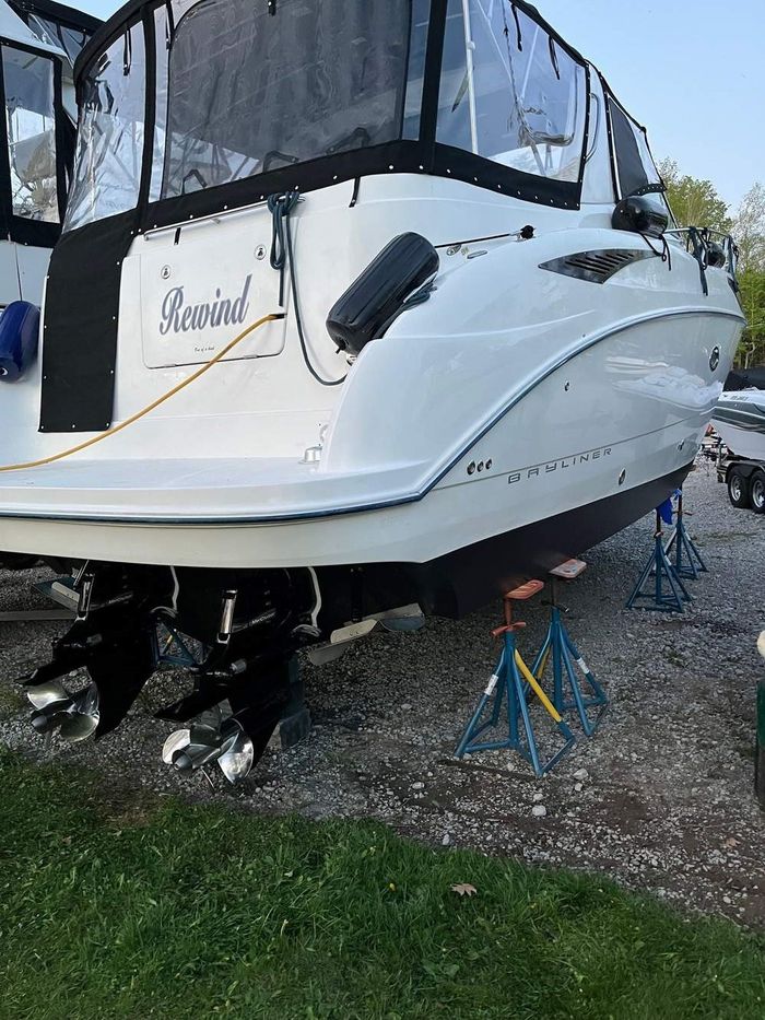 2005 Bayliner 325 Sunbridge  MC Photo 6 of 24