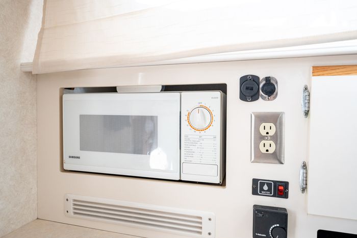 1999 Bayliner 3055 Ciera Sunbridge Photo 42 of 52