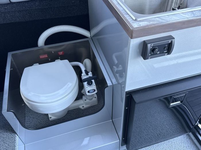 2026 KingFisher 25 XAC Photo 13 of 18