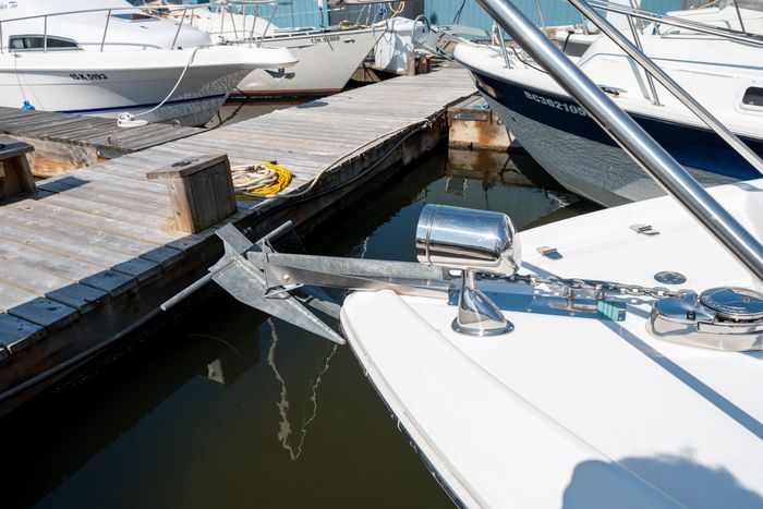 2008 Regal 2565 Photo 5 of 52