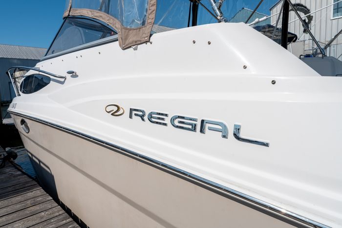 2008 Regal 2565 Photo 12 of 52