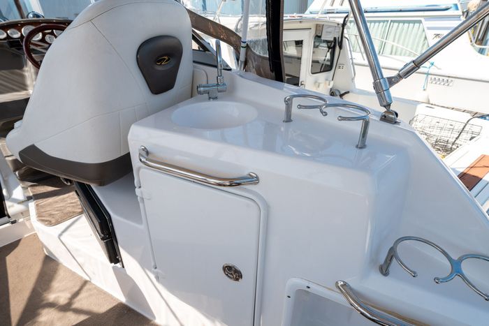 2008 Regal 2565 Photo 20 of 52