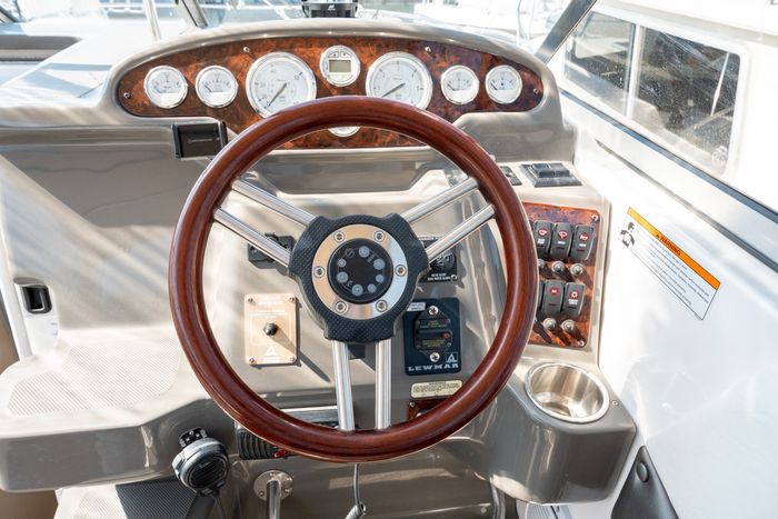 2008 Regal 2565 Photo 31 of 52