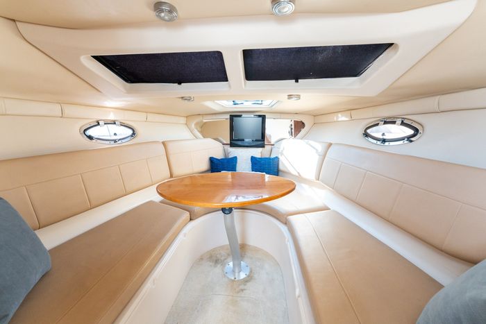 2008 Regal 2565 Photo 37 of 52