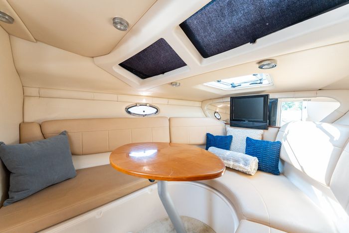 2008 Regal 2565 Photo 38 of 52