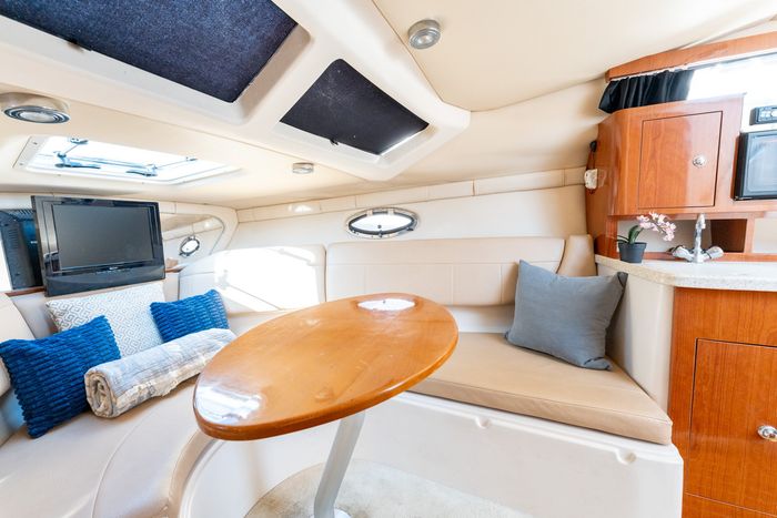 2008 Regal 2565 Photo 39 of 52