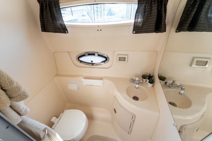 2008 Regal 2565 Photo 51 of 52