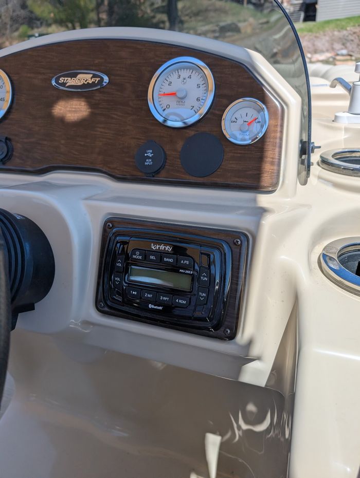 2017 Starcraft 23 CX RE Pontoon Photo 10 of 14