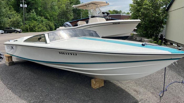 Donzi 18 Classic 1992 Used Boat for Sale in Bracebridge, Ontario ...