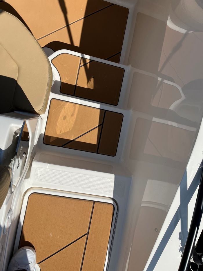 2025 Bayliner D20I Photo 9 of 12
