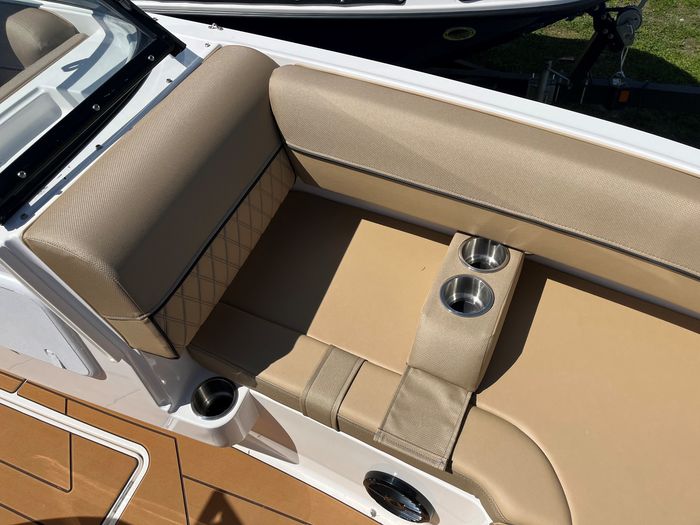 2025 Bayliner D20I Photo 12 of 12