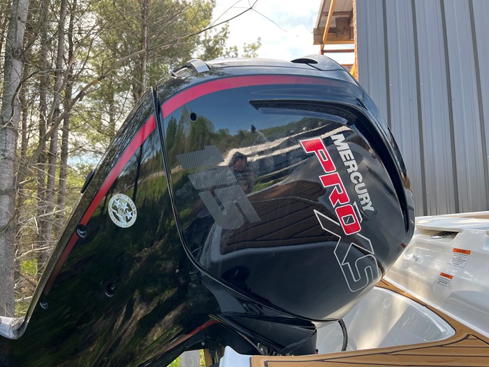 2025 Bayliner VR4 Outboard Photo 4 sur 11