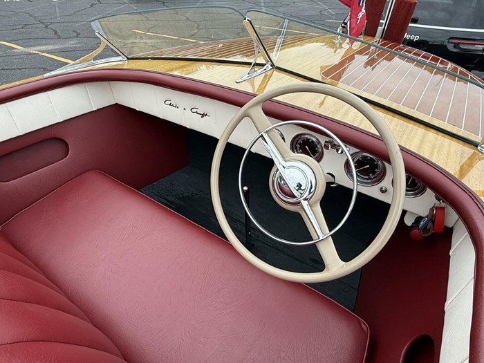 1951 Chris-Craft Riviera Photo 34 sur 42