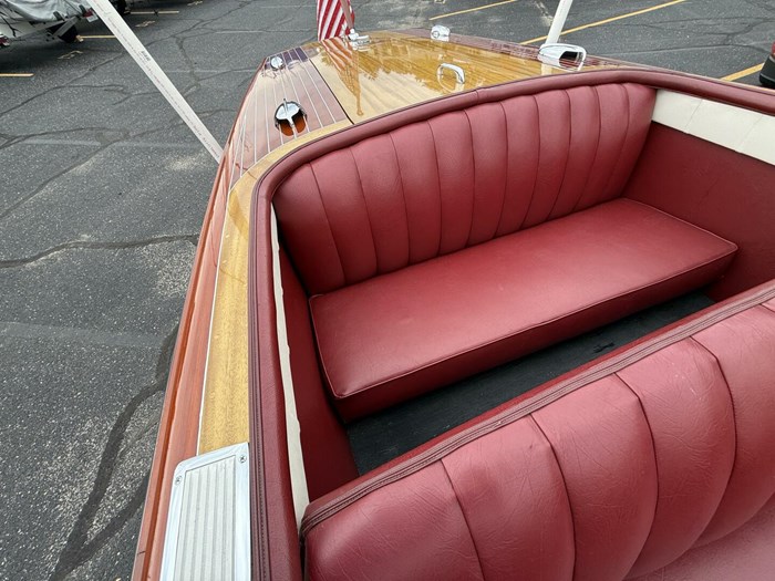 1951 Chris-Craft Riviera Photo 37 sur 42
