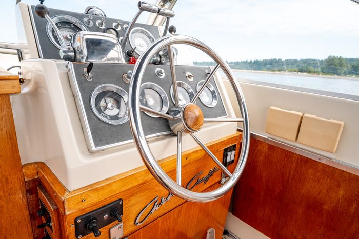 1969 Chris-Craft 27' Commander Photo 28 of 45