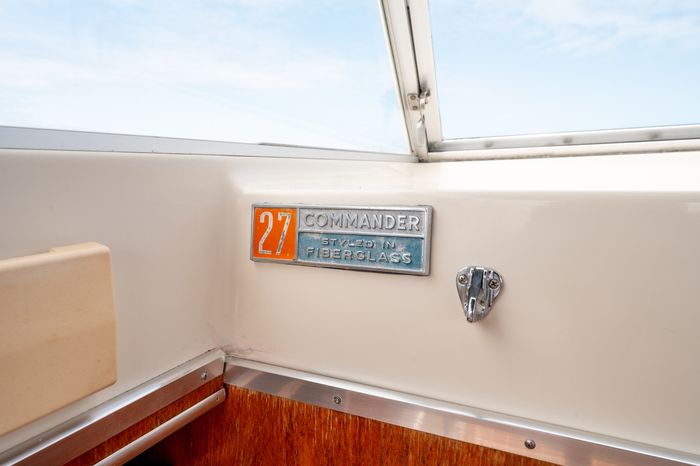 1969 Chris-Craft 27' Commander Photo 29 of 45