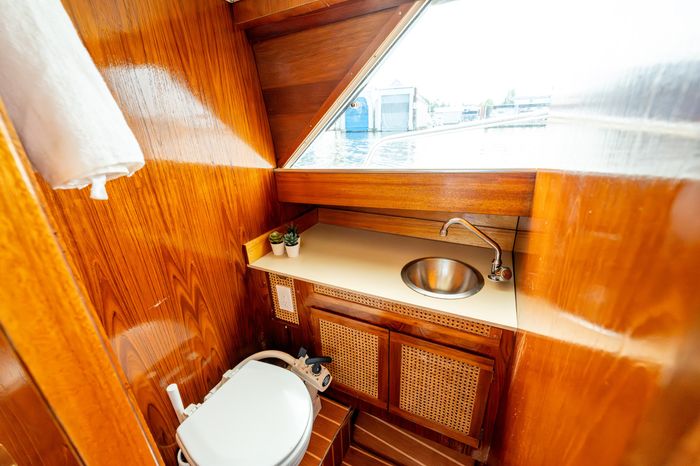 1969 Chris-Craft 27' Commander Photo 43 of 45