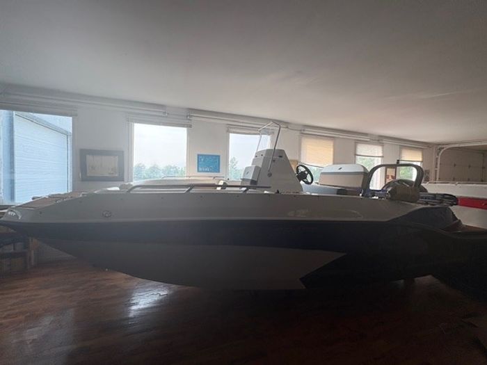 2025 Starcraft SVX 191 OB CC Photo 3 sur 14