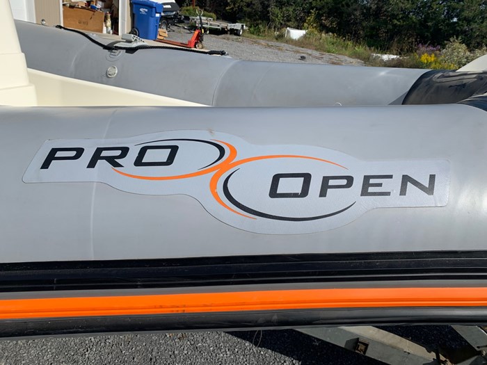 2013 Zodiac Pro Open 650 Photo 5 sur 6