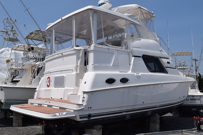 1998 Silverton 372 Motor Yacht Photo 2 sur 13