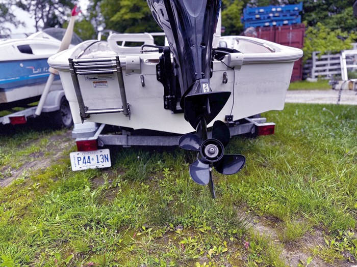 2017 Boston Whaler 130 Super Sport Photo 4 of 7