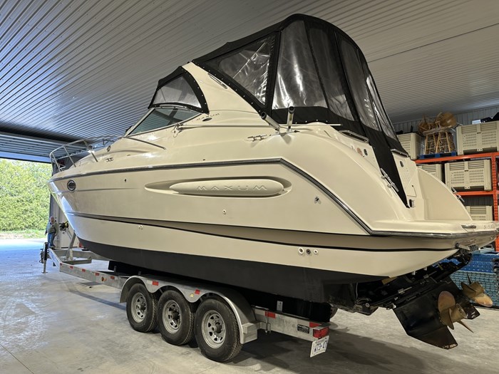 2001 Maxum 3300 SCR Photo 4 of 19