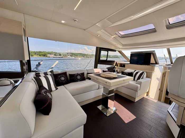 2023 Prestige 520 S Photo 47 sur 79