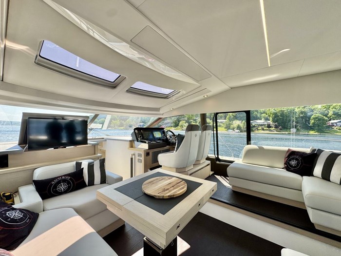 2023 Prestige 520 S Photo 54 sur 79