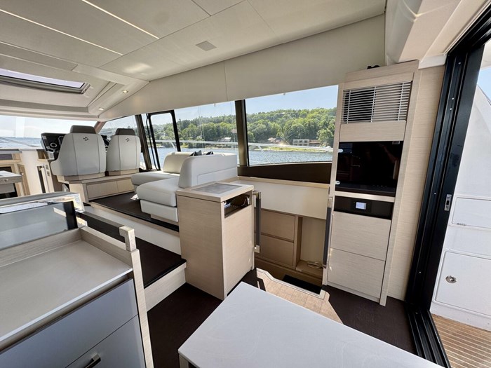 2023 Prestige 520 S Photo 45 sur 79