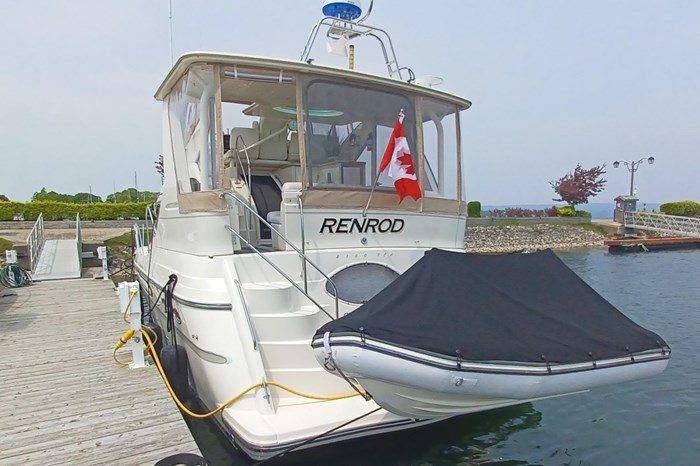 1999 Maxum 4100 SCA Photo 22 sur 39