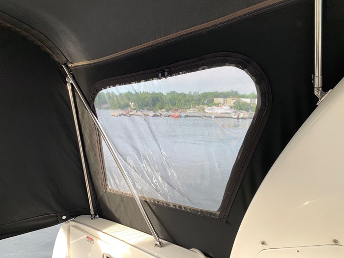 2005 Sea Ray 260 Sundancer Photo 6 of 18