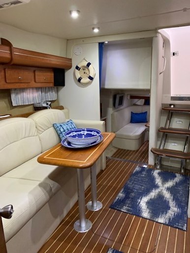 2007 Rinker 370 Express Photo 11 of 13