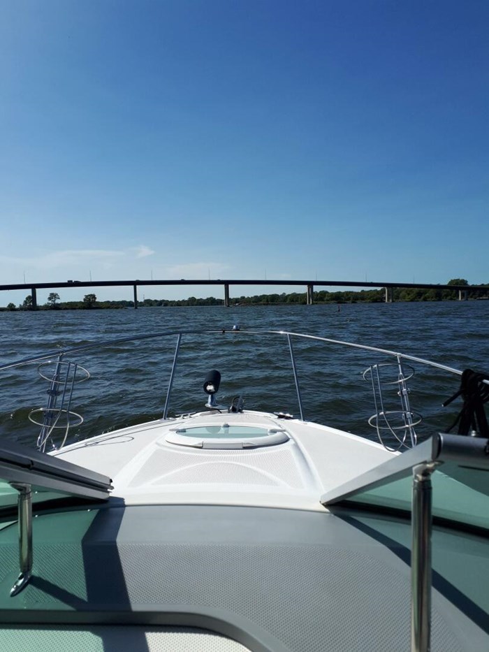 2007 Maxum 2600 SE Photo 5 sur 24
