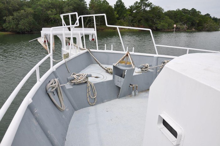 1999 Rodriquez 50 Pilothouse Photo 8 sur 34