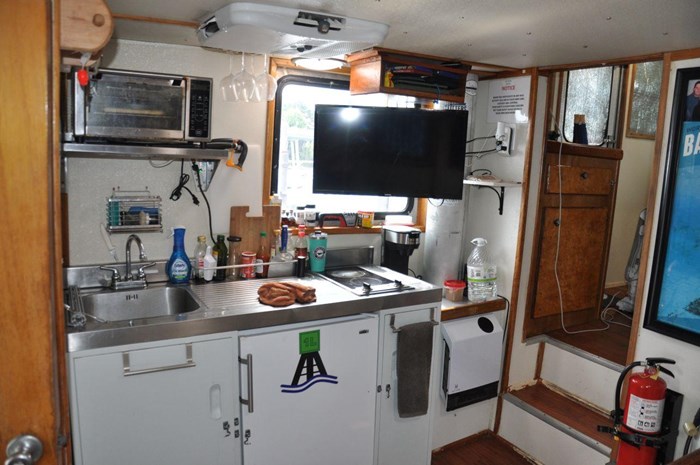 1999 Rodriquez 50 Pilothouse Photo 20 sur 34