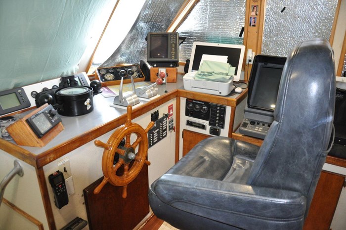 1999 Rodriquez 50 Pilothouse Photo 22 sur 34