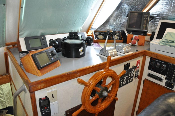1999 Rodriquez 50 Pilothouse Photo 24 sur 34